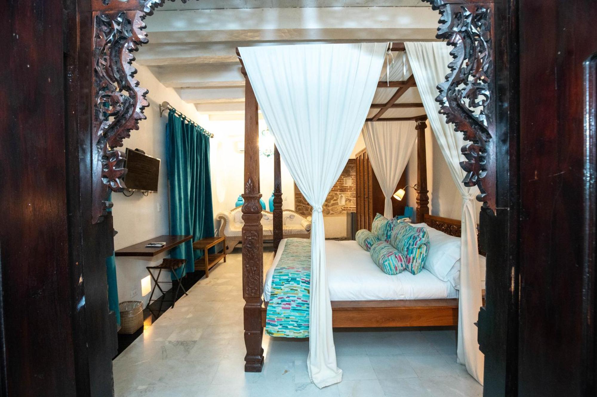 Hotel Aguamarina Boutique (Adults Only) Картахена Экстерьер фото