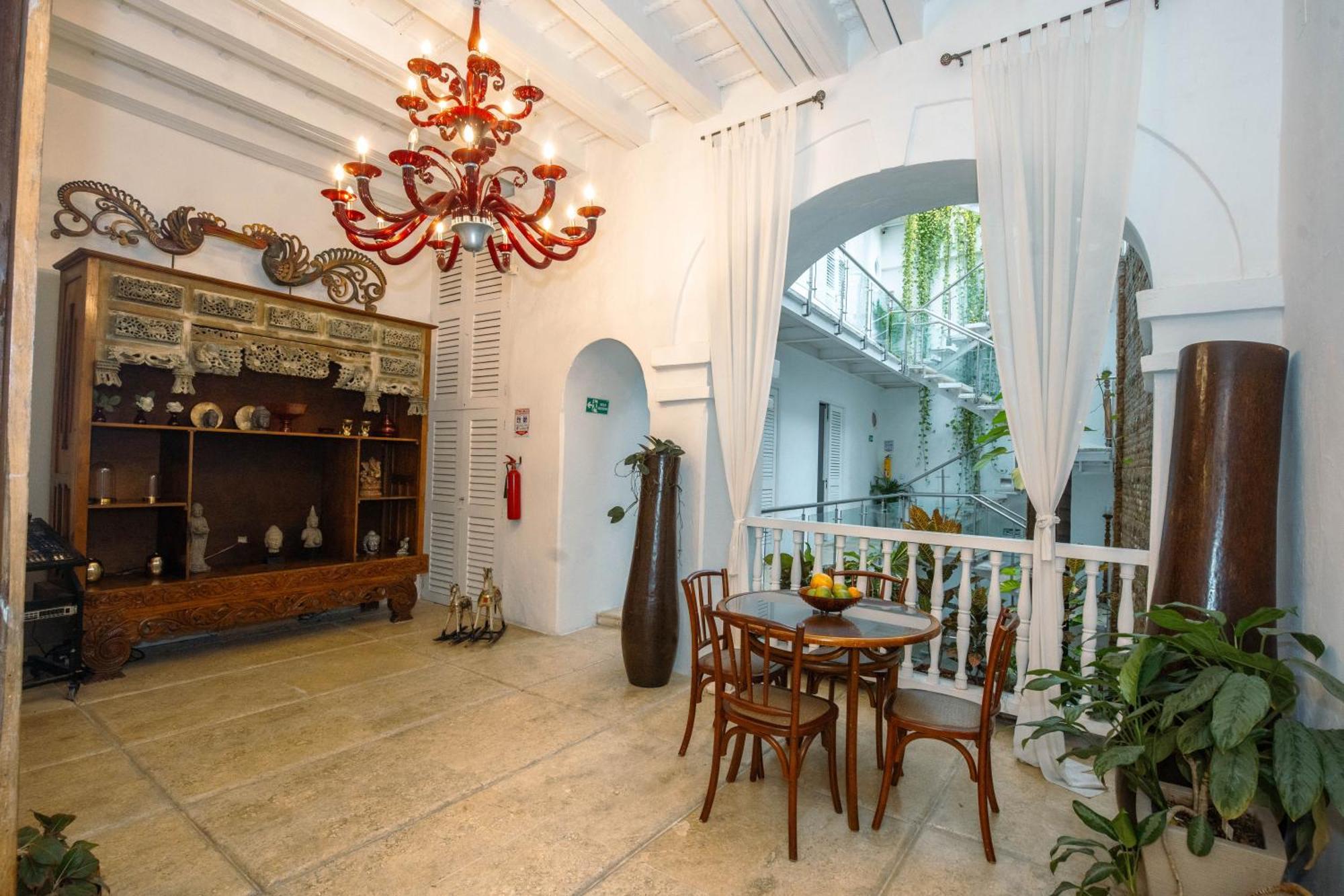 Hotel Aguamarina Boutique (Adults Only) Картахена Экстерьер фото